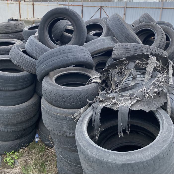 Отдам даром покрышки