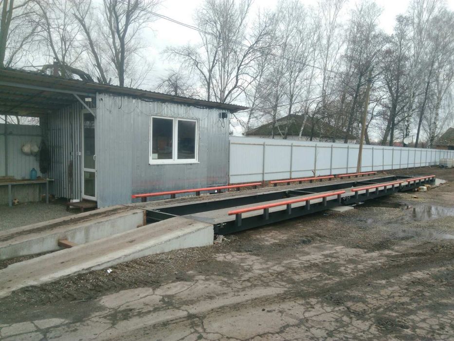 Продам промислову територію ( зерно тік)