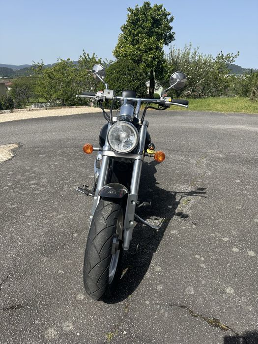 Suzuki Marauder VZ 800