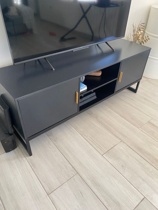 Móvel TV preto 150cm