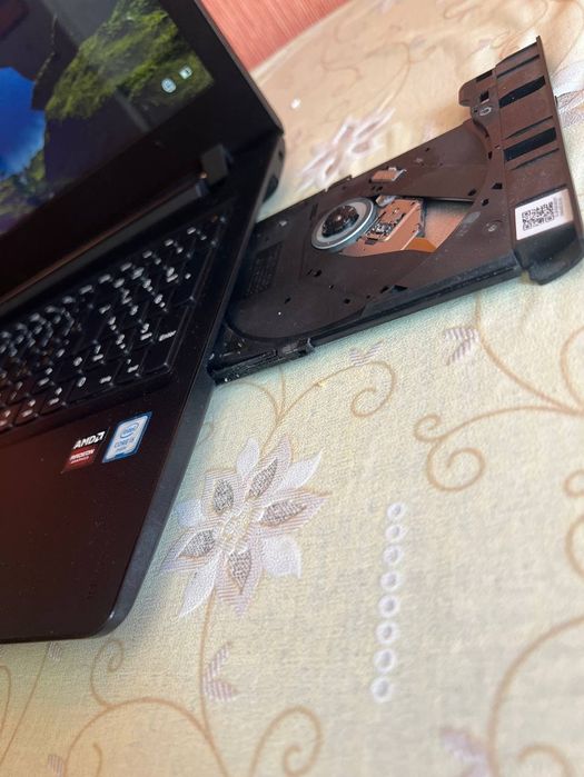 игровий ноутбук Lenovo Ideapad 110 15.6 FHD Core i5-6200U Ram 8GB SSD2