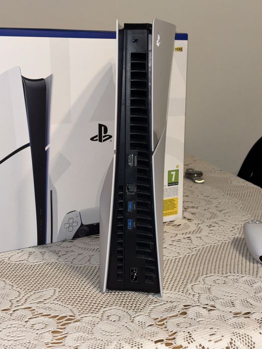 PS5 Playstation 5 1TB SSD z napędem i dwoma padami