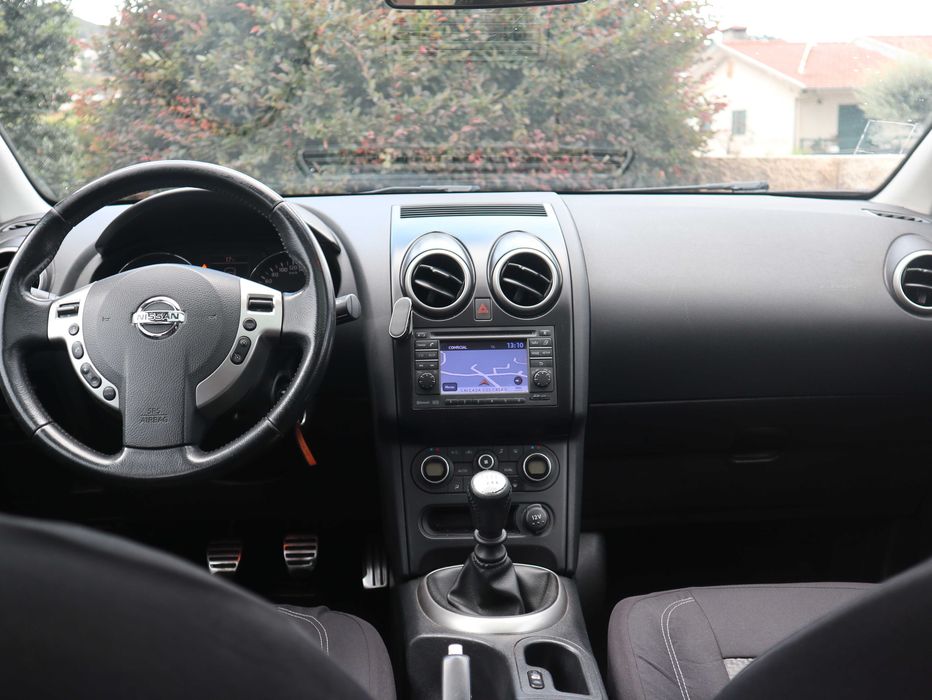 Nissan Qashqai + 2 Versão Tecna Sport