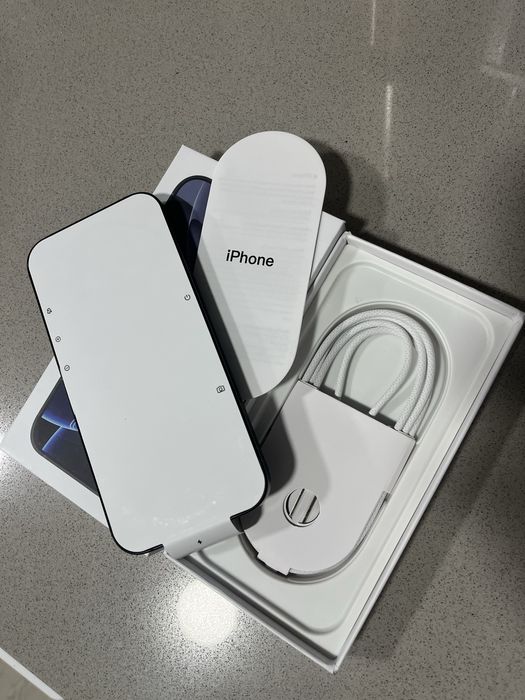 iPhone 16 pro 256GB