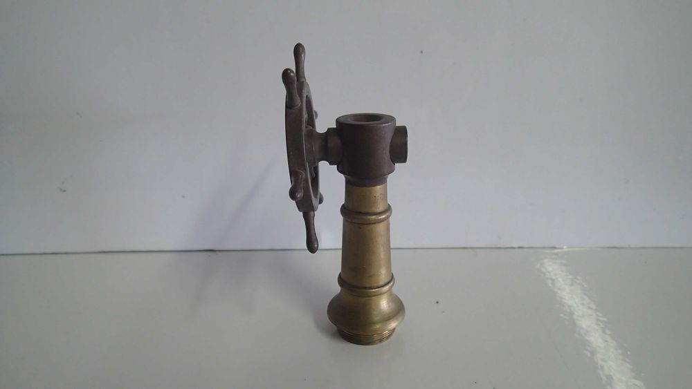 Roda do Leme ,Torneira em bronze