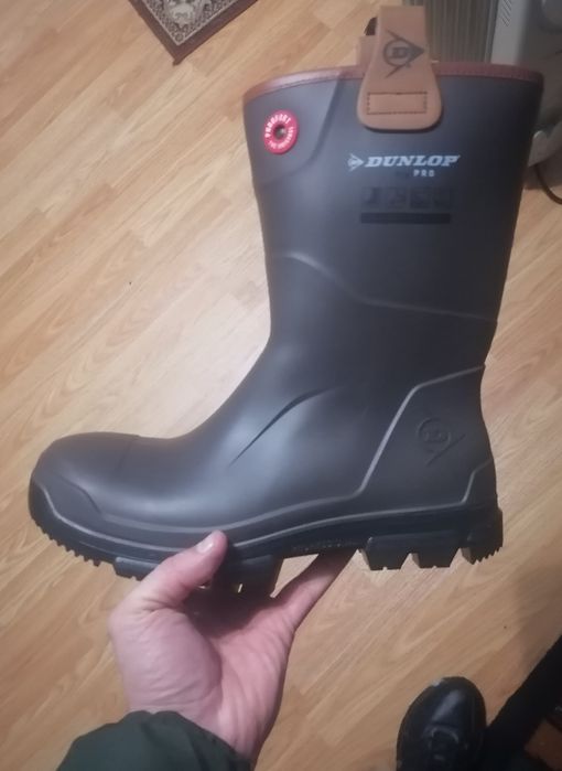 Чоботи DUNLOP. .