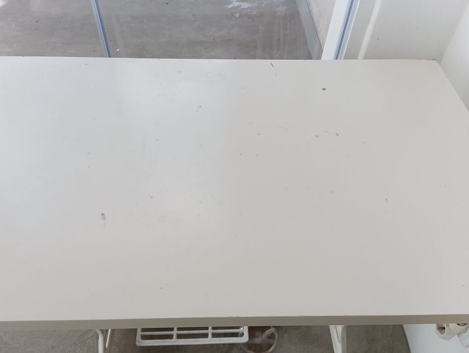 Mesa máquina costura singer