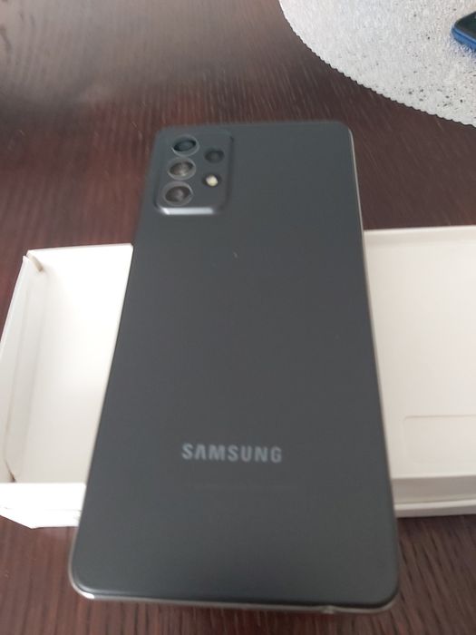 Samsung a72 uszkodzony.