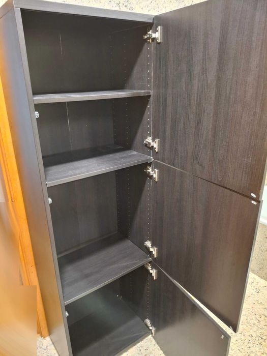 Estante IKEA (BESTÅ)