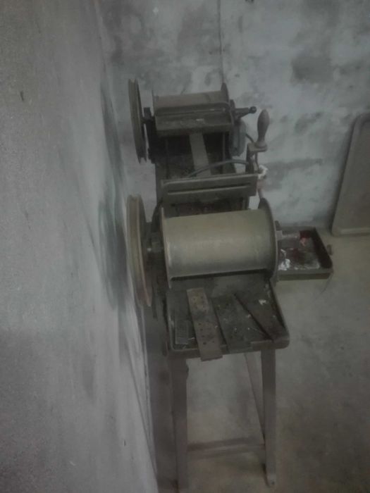 Carrinho de Puxar Fio, antigo, com motor elétrico - Ourives