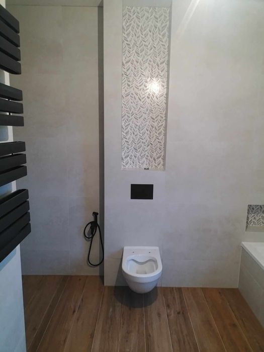 Płytkarz glazurnik kładzenie płytek remont łazienki