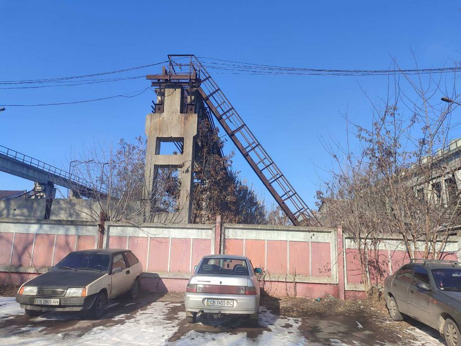 Продам виробничий майданчик фасад, м.Чернігів, вул. Мазепи 59 А.