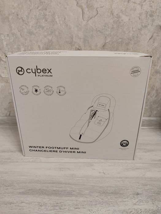 Cybex platinum  footmuff mini