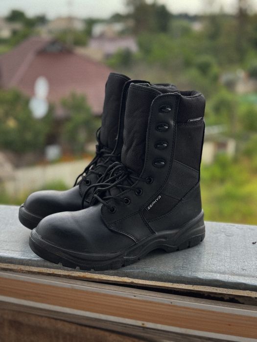 Черевики (берці) Lowa Zephyr Grom ZX07