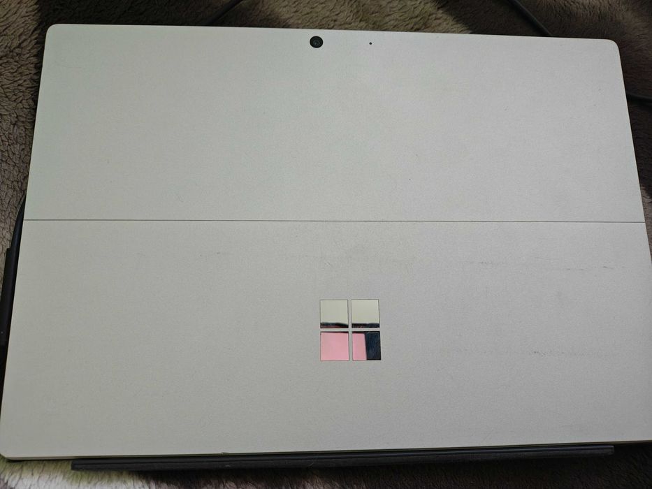 Surface Pro 7+ 1960 i5-1135G7 16GB RAM 256GB SSD