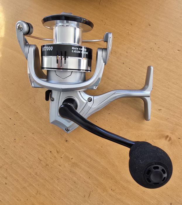 Carreto pesca 320g / pião / boia / chumbadinha/ chocos