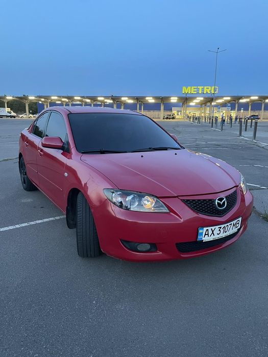 Мазда 3 2005 рік