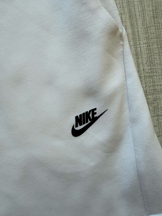 Чоловічі спортивні шорти Nike Tech