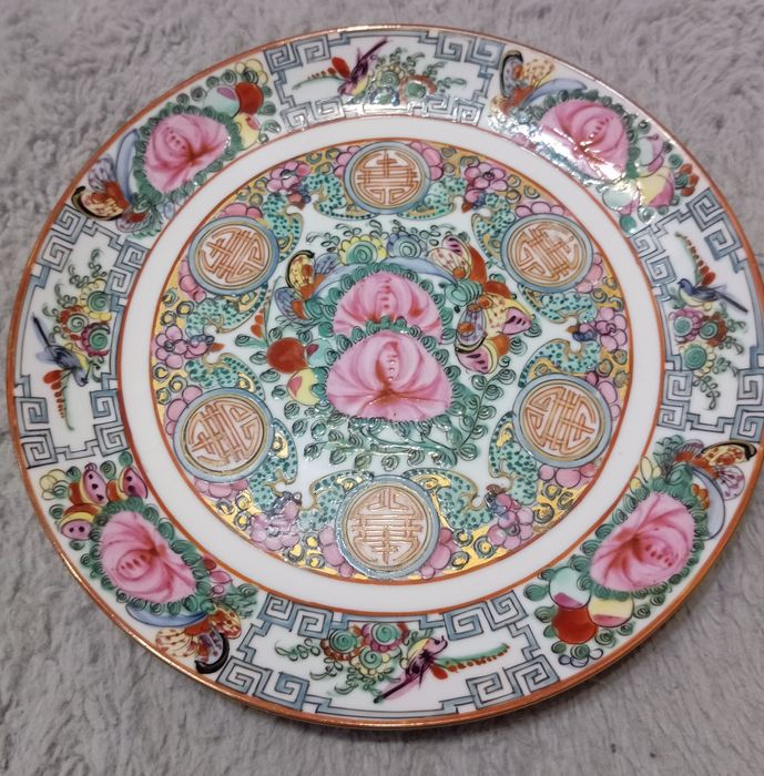 Prato decorativo de porcelana chinesa
