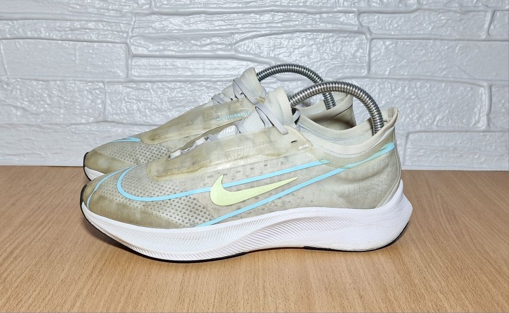 Беговые Кроссовки Nike Zoom Fly (40 размер)