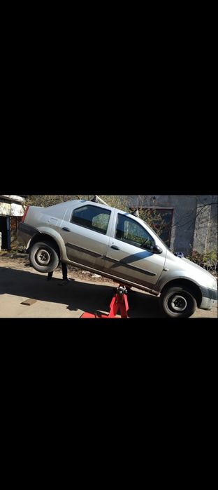 Підйомник автомобільний