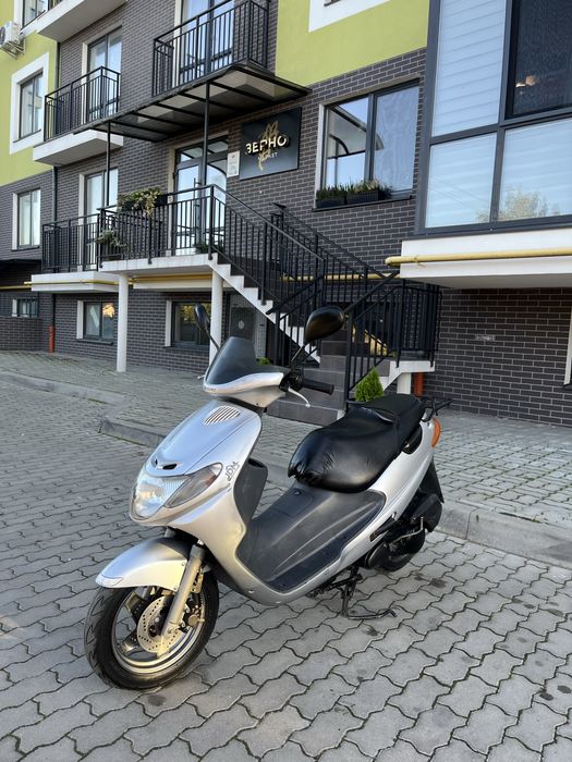 Скутер Suzuki Adress 110