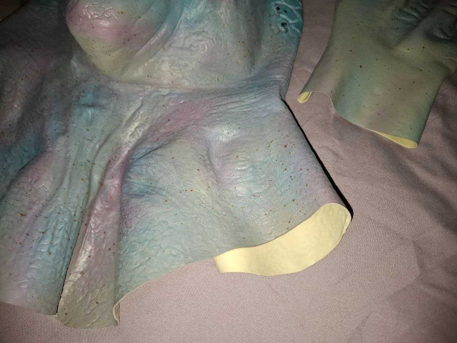 Маска та рукавички інопланетянина на Хелловін