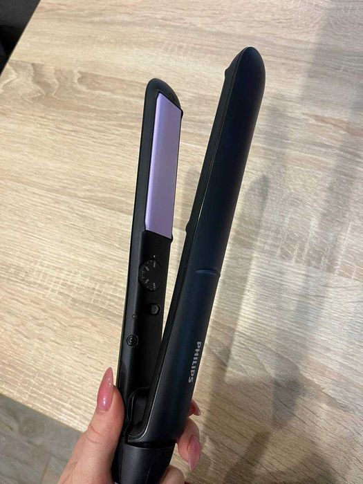 Продам випрямляч для волосся Philips StraightCare Essential ThermoProtect