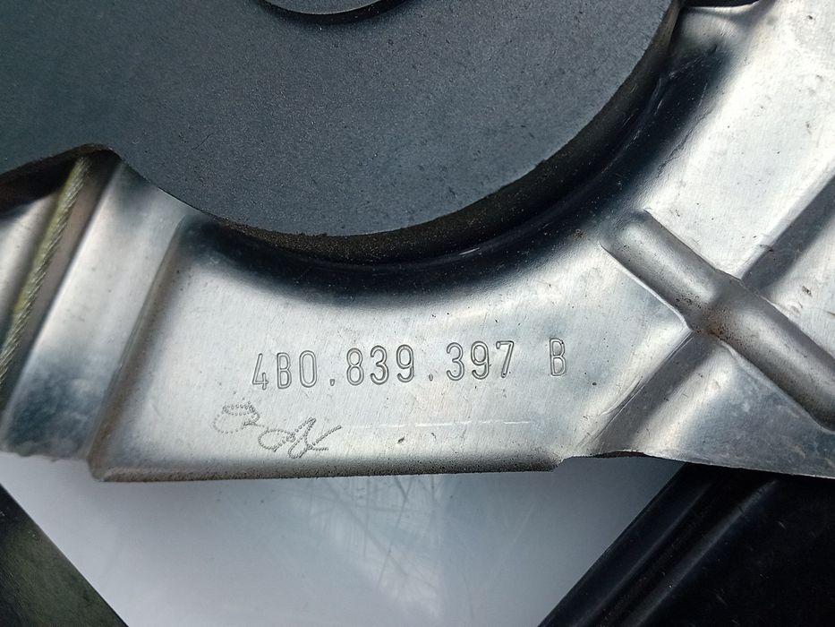 Elevador vidros trás esquerdo AUDI A6 Avant (4B5, C5)