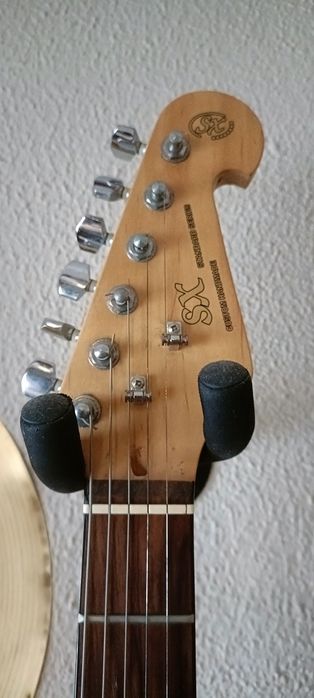 Guitarra elétrica SX standard