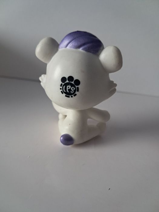 Littlest pet shop lps