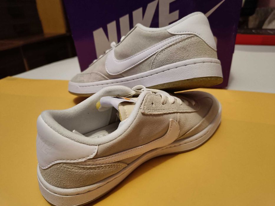 Nike Sneakersy SB Fc Classic 909096-111 Roz. 38 24cm