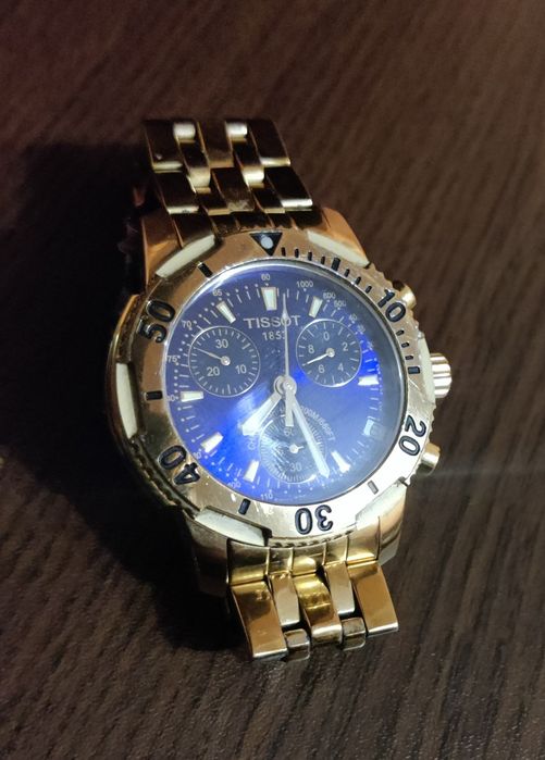 Tissot prs 200 water-resistant 200m