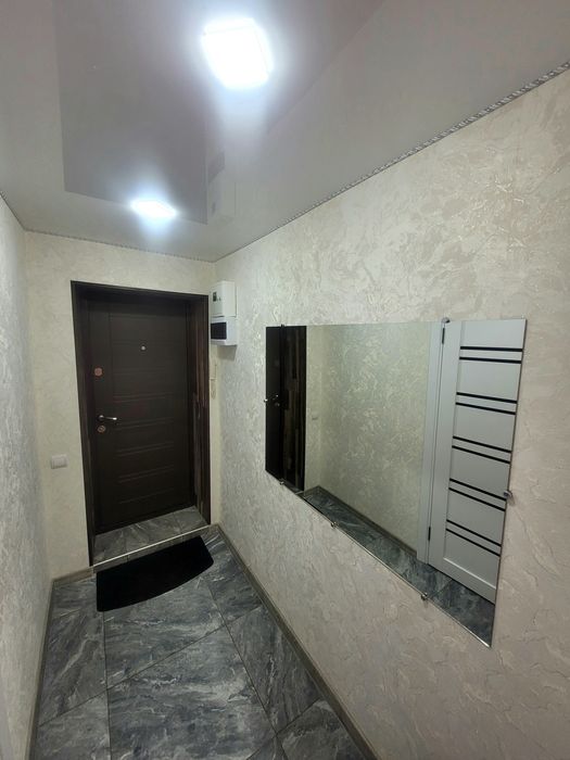 ЦЕНТР. Квартира- студия  посуточно.