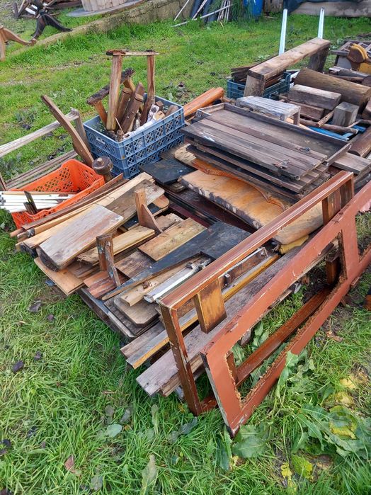 Madeira reciclada, bom estado, vendo a peça ou em lote