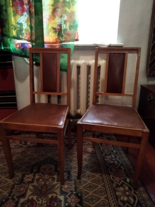 Стулья          .