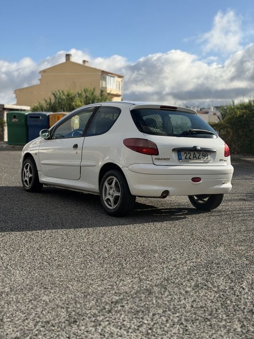 Peugeot 206 comercial
