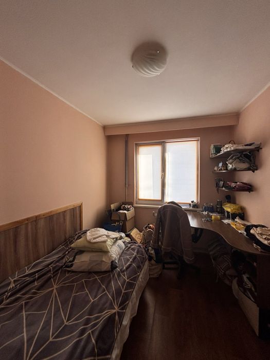 Продається чотирьох кімнатна квартира