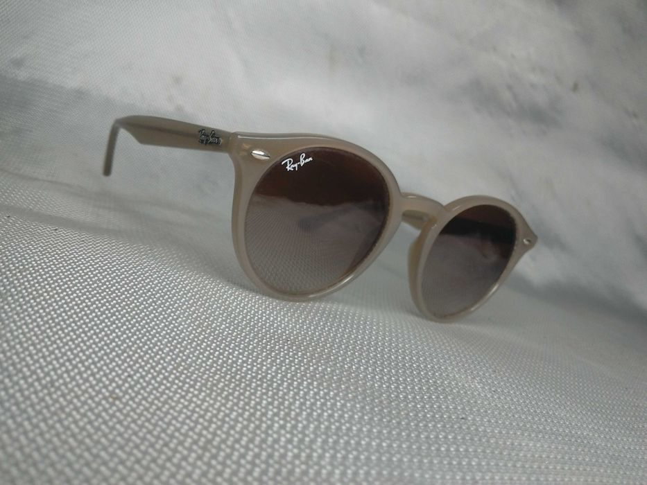 Hackett,  RayBan