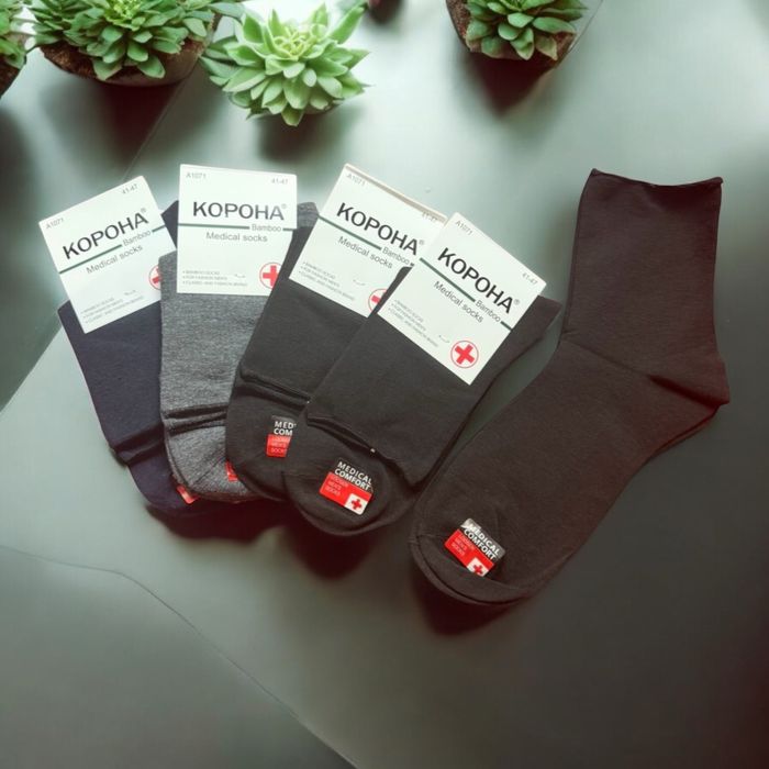 Чоловічі медичні шкарпетки без гумки