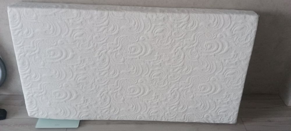 Ортопедичний матрац з ефектом пам'яті.  80*150*15