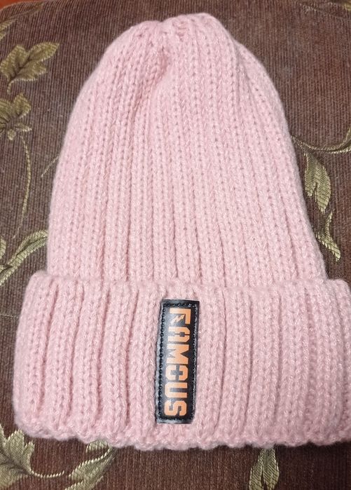 Продам шапку жіночу