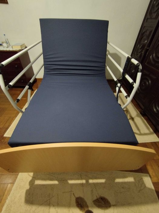 Cama hospitalar eléctrica