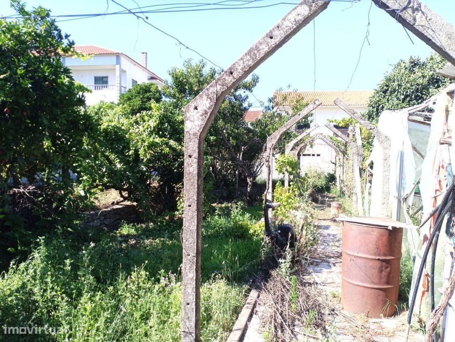 Terreno para comprar, 770 m² — Castelo Branco, Castelo Branco
