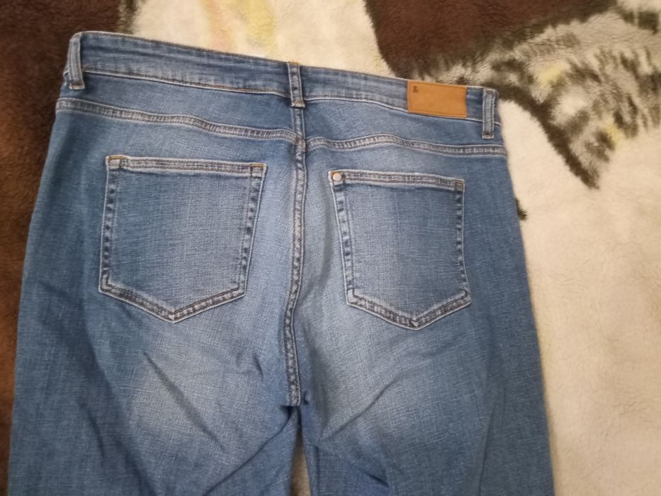 Spodnie Jeansy damskie Girlfriend Fit Denim rozmiar 40 .