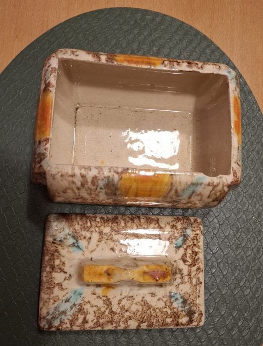 Szkatuła porcelanowa