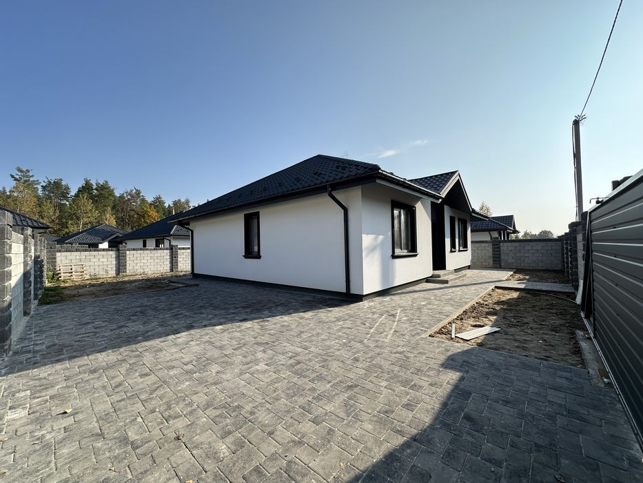 Будинок в Ворзелі з великою ділянкою.