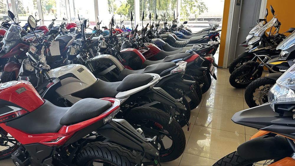 Мотоцикли 200 кубів від SPARK, Різні моделі - 16,17,20,26,26Т,28,29,30