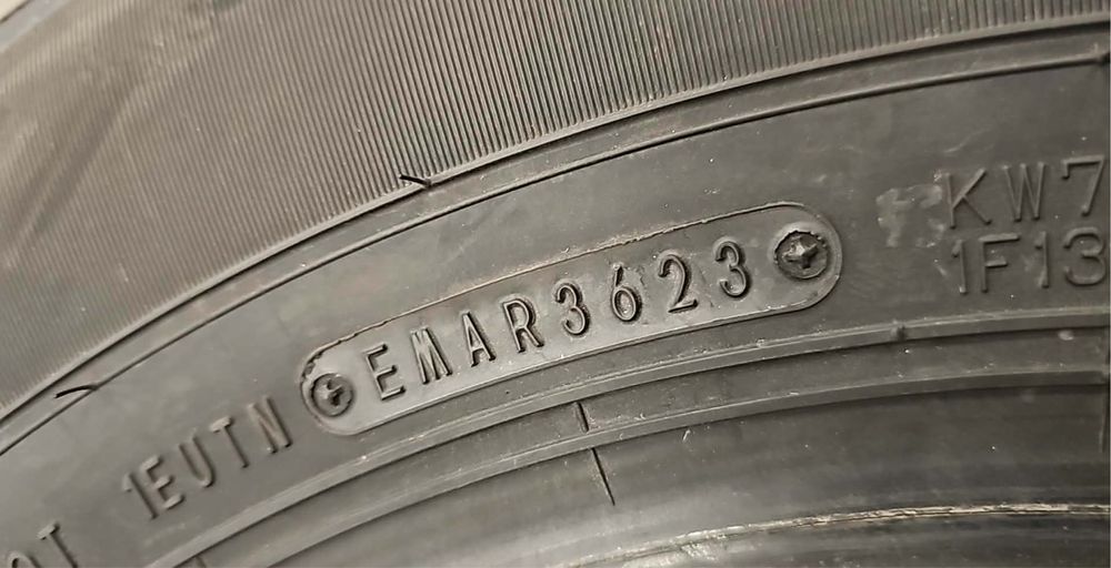 4 x Dunlop AT20 Grandtrek 195/80 r15
