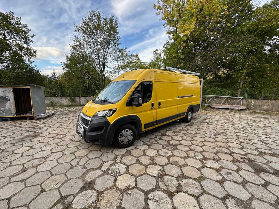 Parking Tysiaclecie KATOWICE ul. MIESZKA